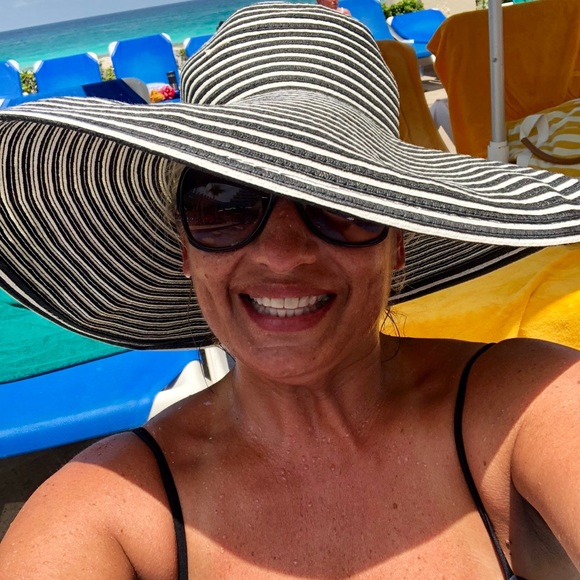 Meet your Posher, Dawn - Picture 7 of 8